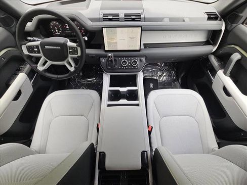 New 2025 Land Rover Defender 110 S image 17