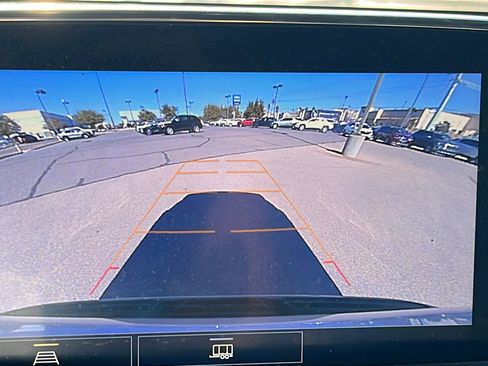 Used 2021 Chevrolet Tahoe LT image 22