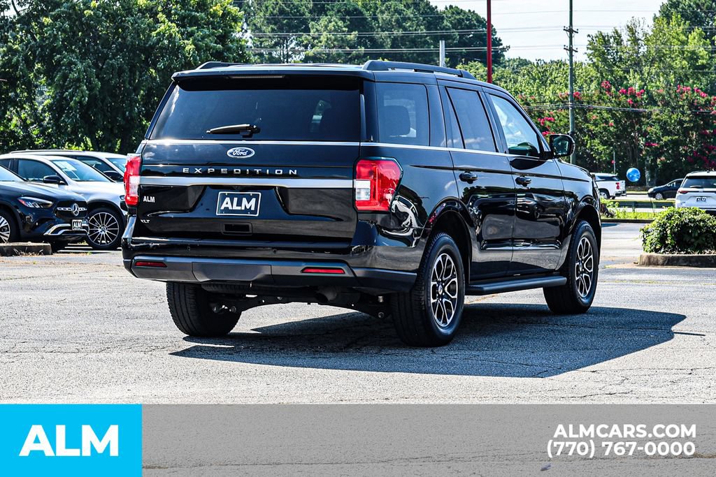 Used 2024 Ford Expedition XLT RWD image 5