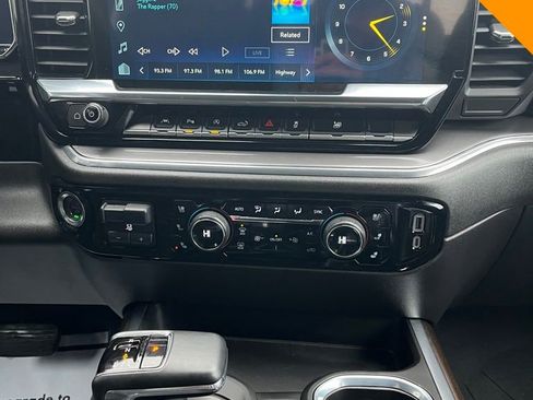 Used 2024 Chevrolet Silverado 1500 High Country w/ Technology Package image 17