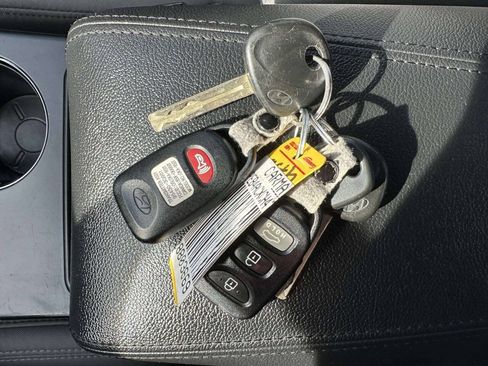 Used 2012 Hyundai Sonata GLS w/ Popular Equipment Pkg FWD image 36