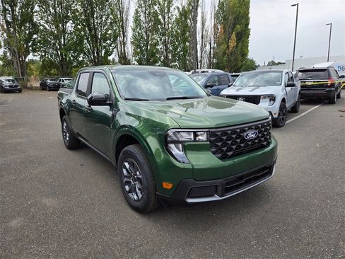 New 2025 Ford Maverick XLT w/ XLT Luxury Package image 3