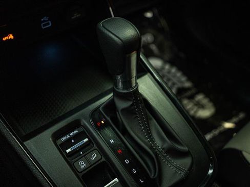 Used 2024 Honda CR-V LX image 18