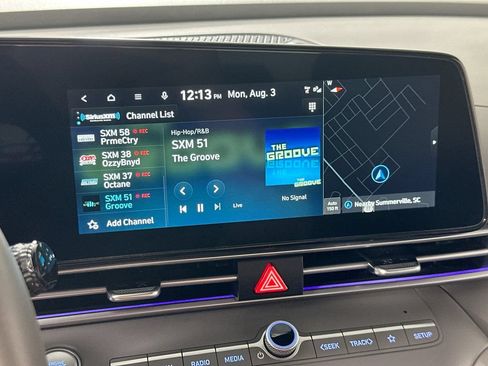 Used 2025 Hyundai Elantra SEL FWD image 31
