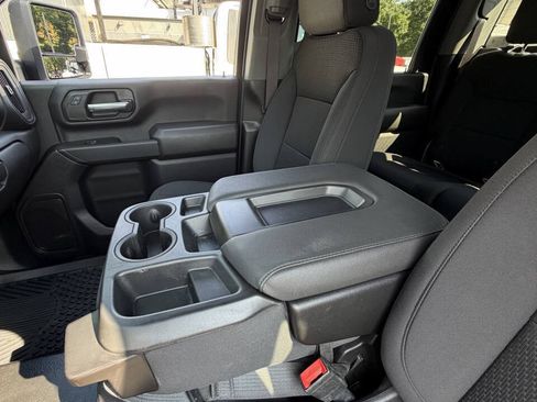 Used 2023 GMC Sierra 3500 Pro w/ Convenience Package AWD/4WD image 30