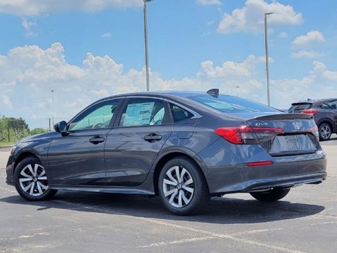 Used 2023 Honda Civic LX image 6