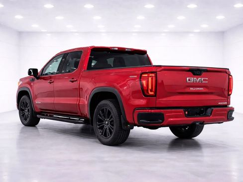 Used 2023 GMC Sierra 1500 Elevation image 3