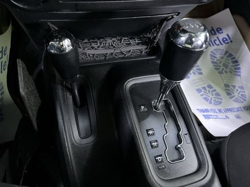 Used 2017 Jeep Wrangler Unlimited Sport w/ Quick Order Package 24S AWD/4WD image 24
