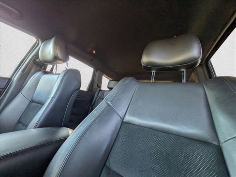 Used 2018 Jeep Grand Cherokee Laredo image 12