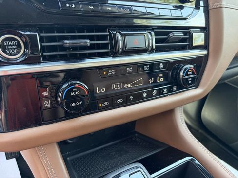 Used 2023 Nissan Pathfinder Platinum image 27