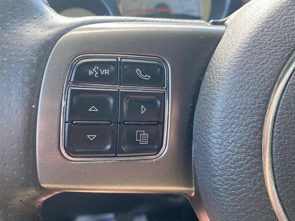 Used 2014 Dodge Challenger R/T RWD image 24