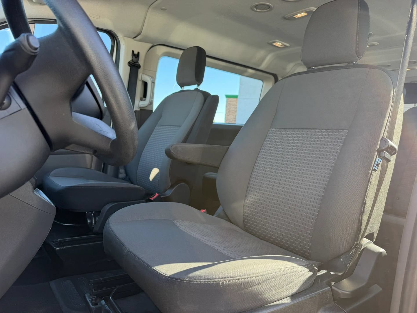 Used 2024 Ford Transit 350 XLT RWD image 12