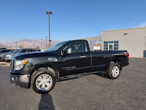 Used 2017 Nissan Titan SV image 23