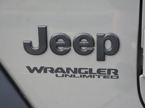 Used 2022 Jeep Wrangler Unlimited Sport AWD/4WD image 11