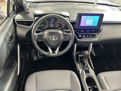 Used 2024 Toyota Corolla Cross SE w/ Moonroof Package image 21