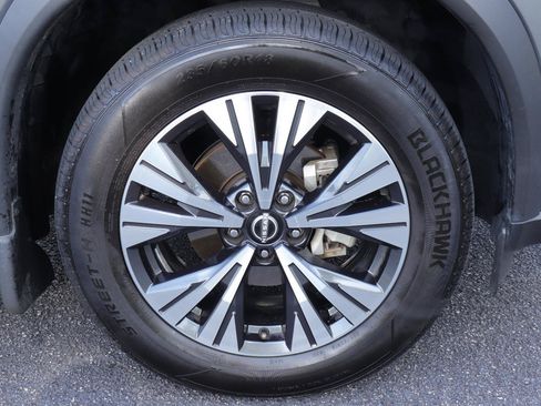 Used 2023 Nissan Rogue SV FWD image 37
