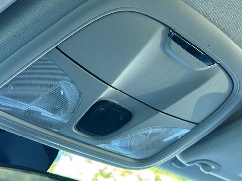 Used 2020 Jeep Cherokee Latitude image 23