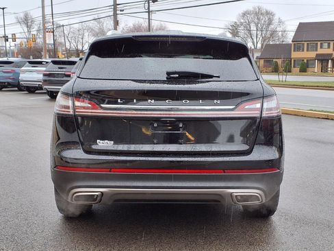 Certified 2023 Lincoln Nautilus AWD w/ Premium Package image 4