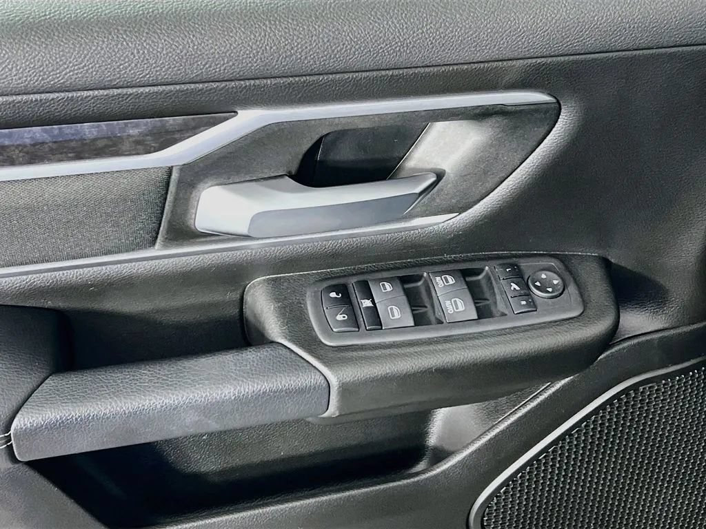 Used 2023 RAM 1500 Big Horn AWD/4WD image 18