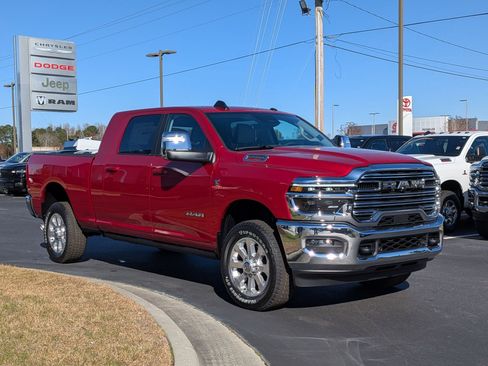 New 2026 RAM 2500 Laramie AWD/4WD image 3