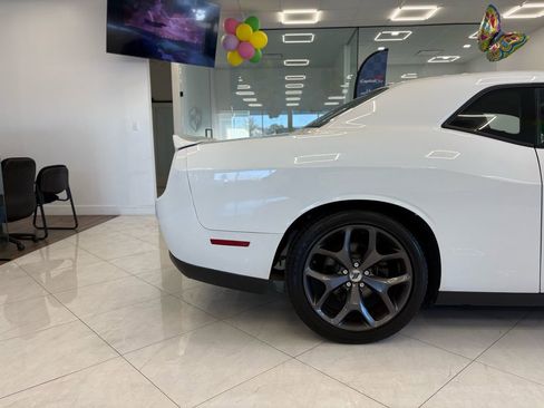 Used 2019 Dodge Challenger R/T image 8