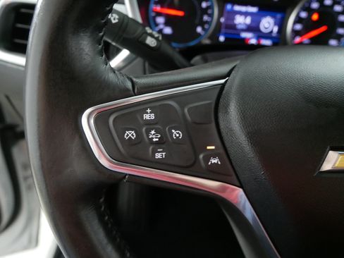 Used 2020 Chevrolet Equinox LT AWD/4WD image 27