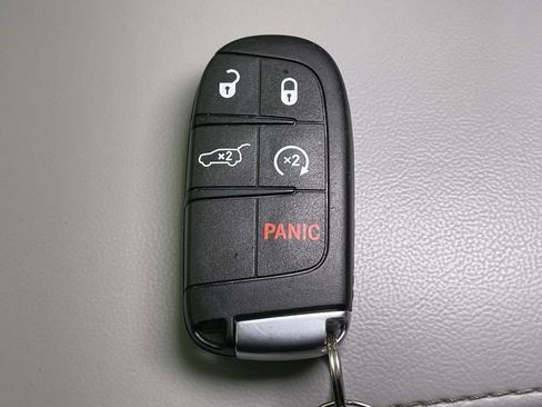 Used 2018 Jeep Grand Cherokee Limited image 45