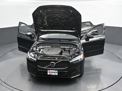 Used 2023 Volvo XC60 B5 Plus w/ Protection Package Premier image 63