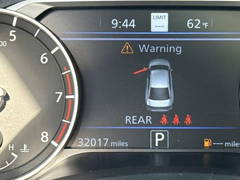 Used 2023 Nissan Altima 2.5 SV w/ SV Premium Package image 30