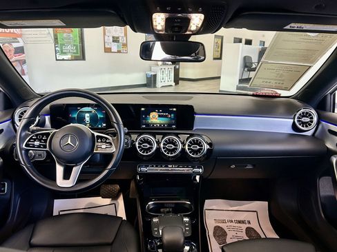Used 2021 Mercedes-Benz A 220 image 10