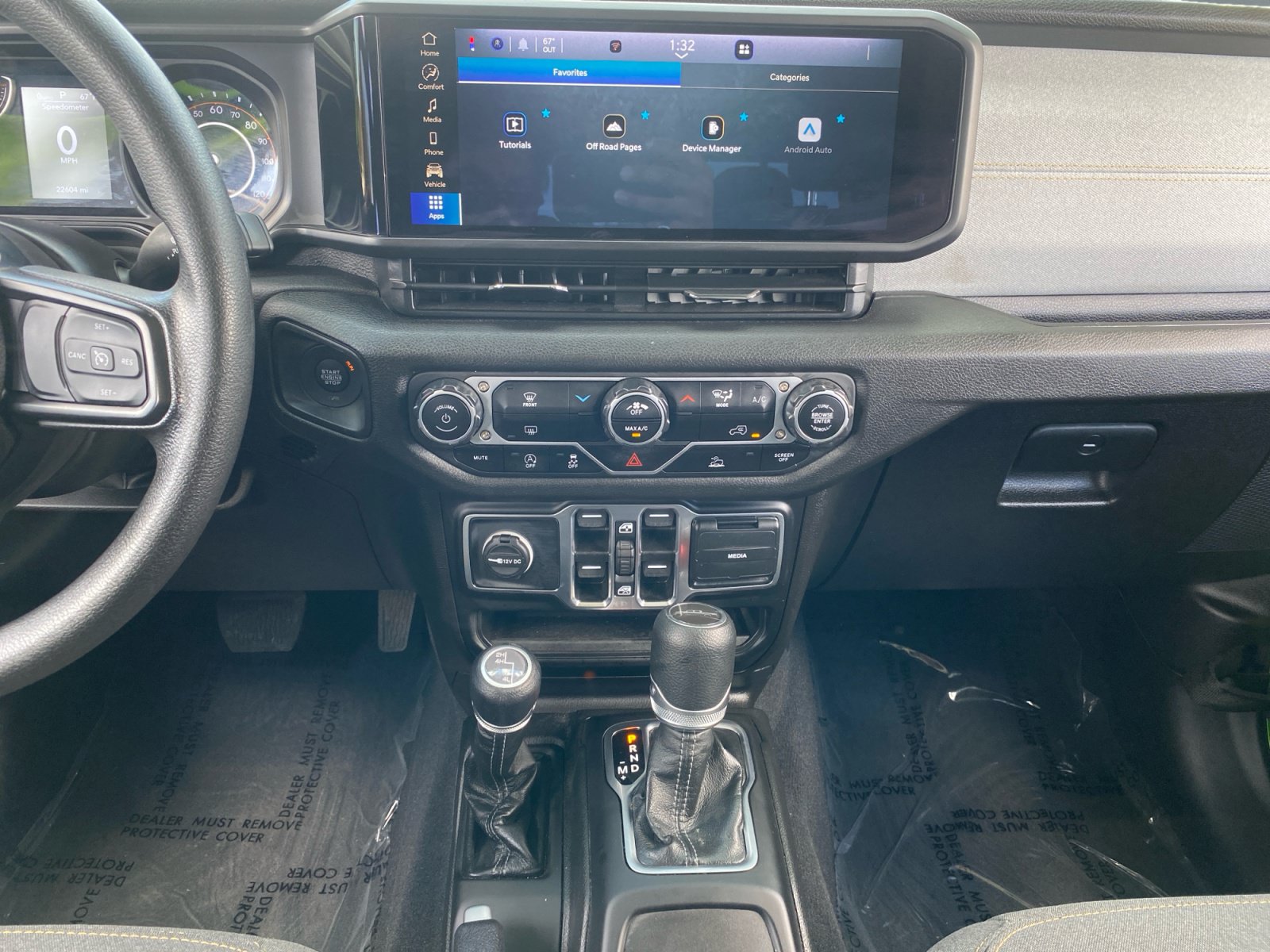 Used 2025 Jeep Gladiator Sport AWD/4WD image 11