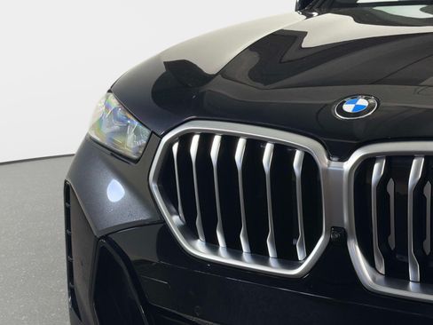 Used 2024 BMW X6 xDrive40i w/ Parking Assistance Package AWD/4WD image 11
