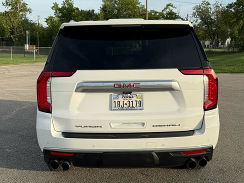 Used 2021 GMC Yukon Denali w/ Denali Premium Package AWD/4WD image 5