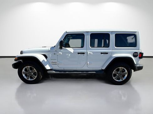 Used 2020 Jeep Wrangler Unlimited Sahara image 6