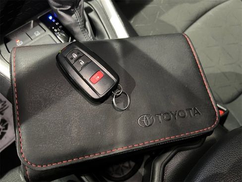 Used 2023 Toyota RAV4 AWD Hybrid image 44