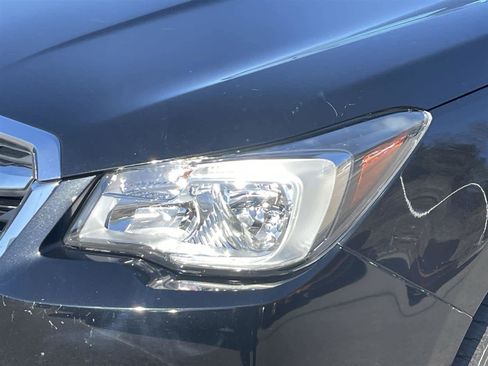 Used 2018 Subaru Forester 2.5i w/ Alloy Wheel Package image 9