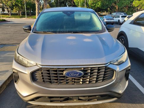 Used 2024 Ford Escape Active FWD image 2