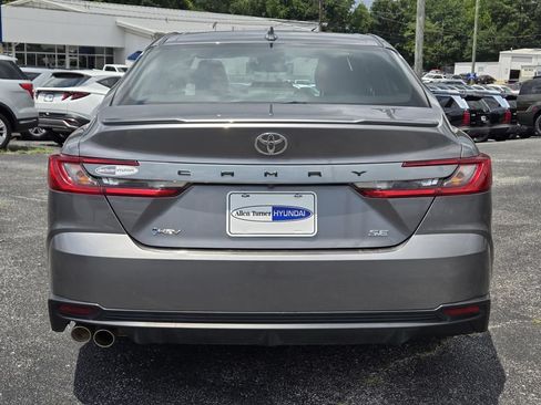 Used 2025 Toyota Camry SE FWD image 7