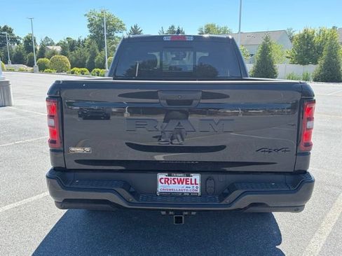 New 2026 RAM 1500 Express AWD/4WD image 5