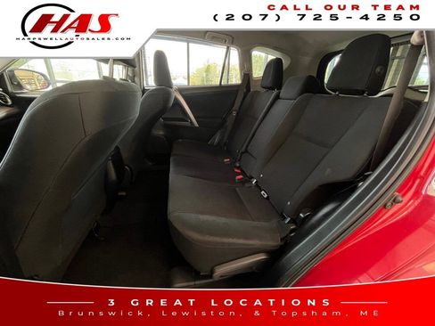 Used 2017 Toyota RAV4 LE w/ All Weather Liner Package AWD/4WD image 12