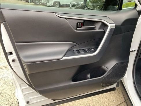 Used 2024 Toyota RAV4 LE FWD image 18