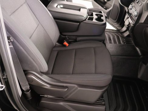 Used 2024 GMC Sierra 1500 Pro w/ Convenience Package image 11