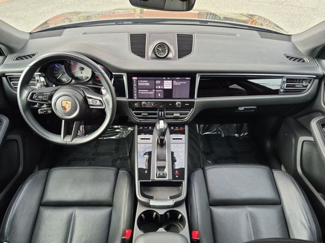 Used 2023 Porsche Macan S AWD/4WD image 22