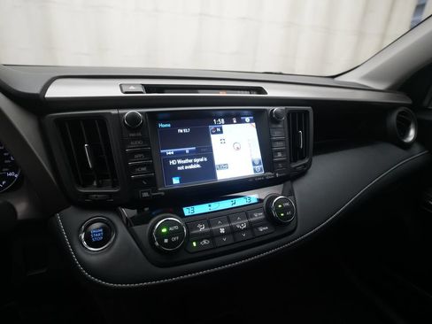 Used 2018 Toyota RAV4 Limited w/ Advanced Technology Package AWD/4WD image 6