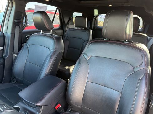 Used 2018 Ford Explorer Sport w/ Equipment Group 401A AWD/4WD image 20