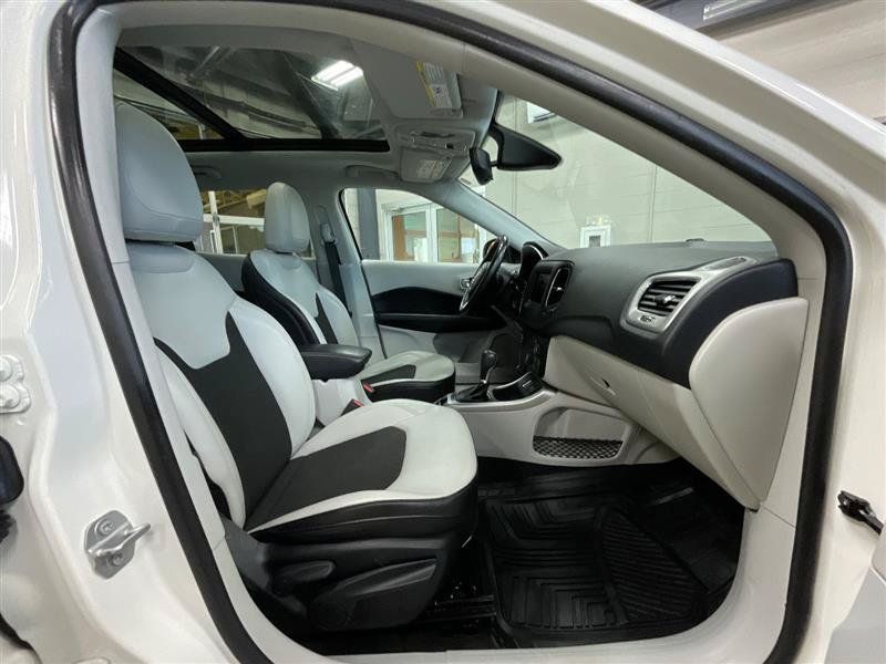 Used 2020 Jeep Compass Latitude FWD image 29