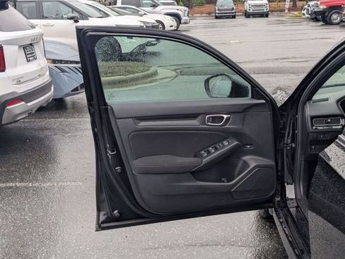 Used 2025 Honda Civic Sport image 19