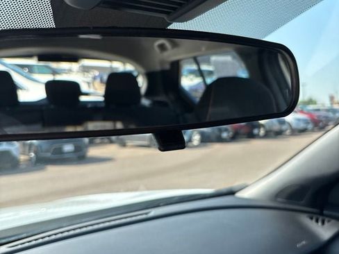 Used 2023 Nissan Kicks SR FWD image 20