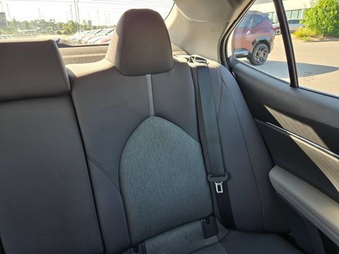 Used 2021 Toyota Camry LE FWD image 14