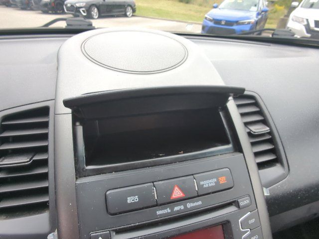 Used 2012 Kia Soul + FWD image 17